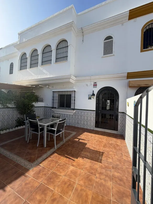 SE VENDE CHALET ADOSADO EN BARBATE ZONA POLI — 6