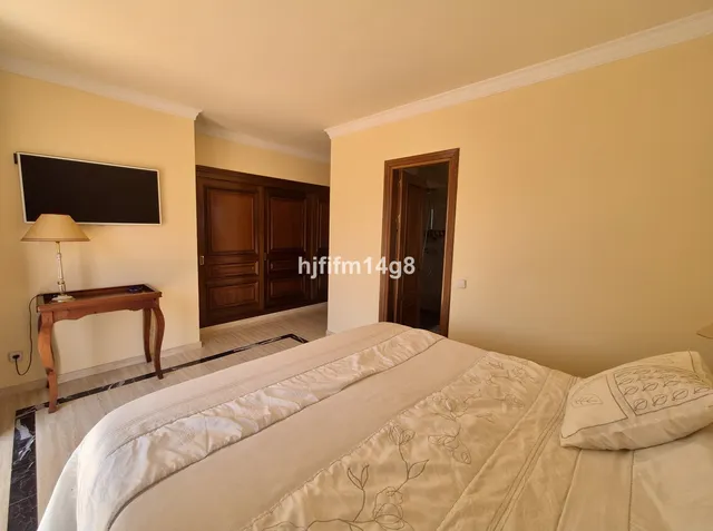 Chalet 3 habitaciones 359m² en venta - Marbella — 11