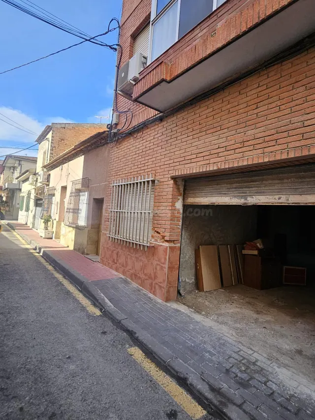 ¡Oportunidad en Llano de Brujas! Local de 99 m2 con múltiple - foto 2