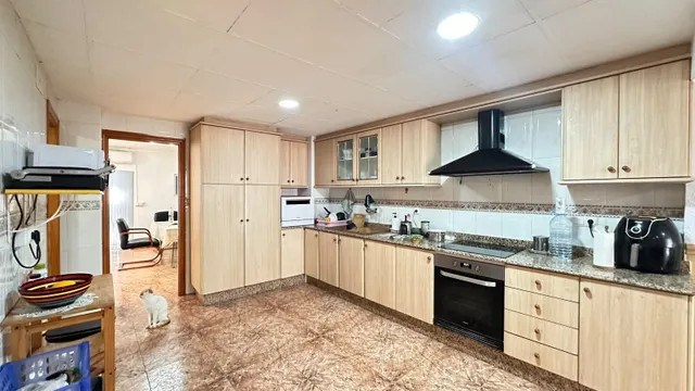 UNA CASA PARA VIVIRLA, DISFRUTARLA Y HACERLA TUYA EN BENIMODO — 24