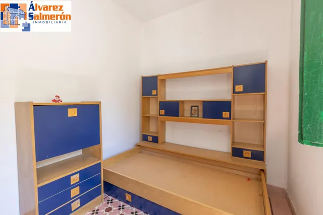 Casa con gran solar — 30