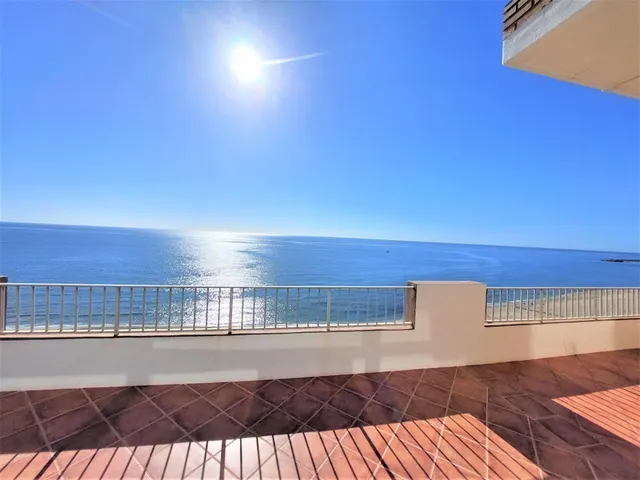 VENTA DE ÁTICO EN PASEO MARÍTIMO DE LOS BOLICHES, FUENGIROLA. 2 DORMITORIOS, TERRAZA Y VISTAS AL MAR — 15