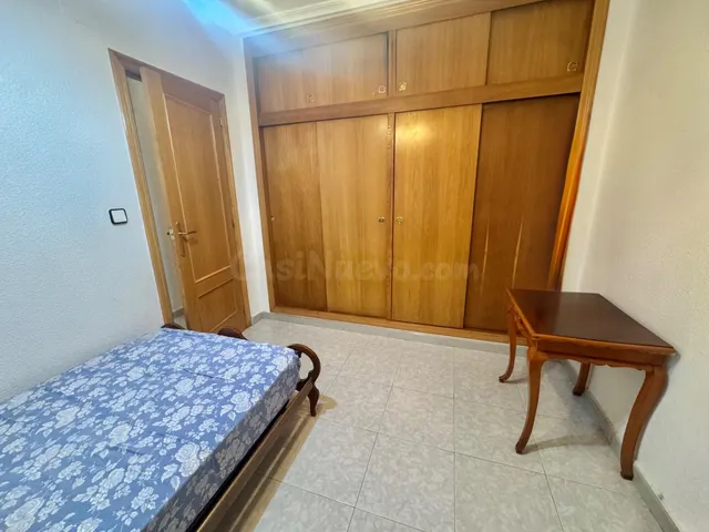 ESTUPENDA VIVIENDA EN OBISPO ROCAMORA, PARA ENTRAR A VIVIR C - foto 5