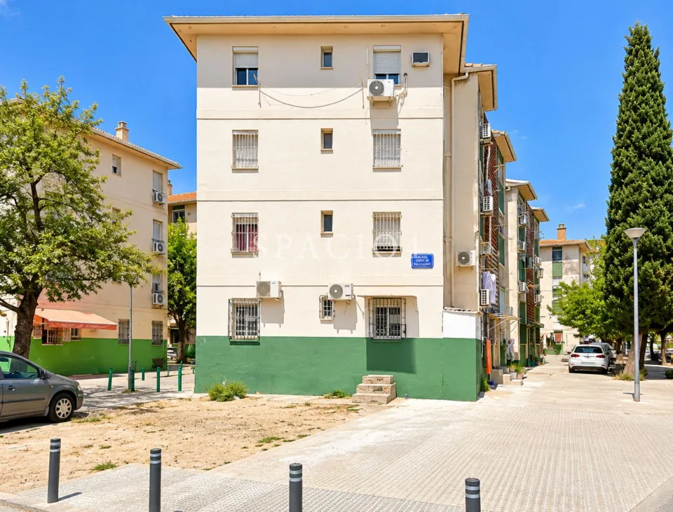 Piso en venta en Sevilla Okupado