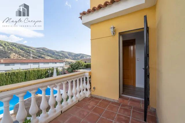 CHALET CON PISCINA Y JARDÍN A SOLO 10 MINUTOS DE GRANADA — 39
