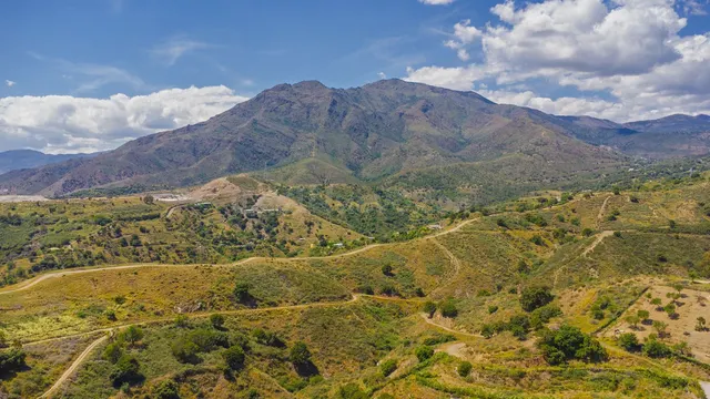 Parcela 400m² en venta - Costa Del Sol - foto 3