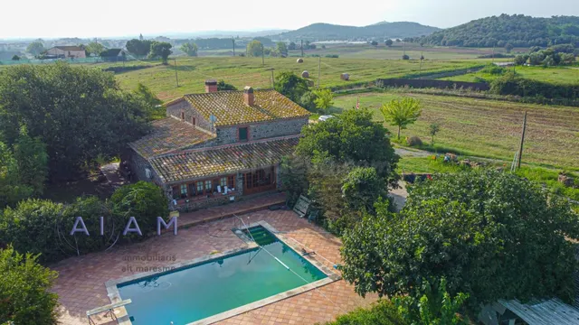 ESPECTACULAR MASIA DEL 1700 EN MAÇANET DE LA SELVA - foto 2