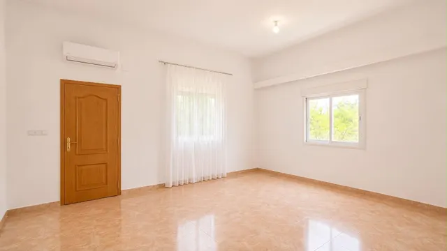 OPORTUNIDAD CERCANO AL CASCO URBANO — 16