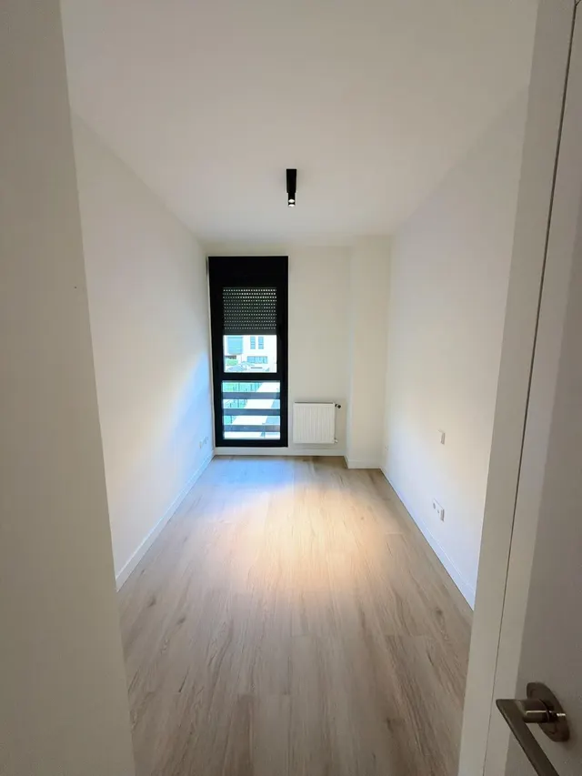 Espacioso Piso en Alquiler en Plenilunio — 11