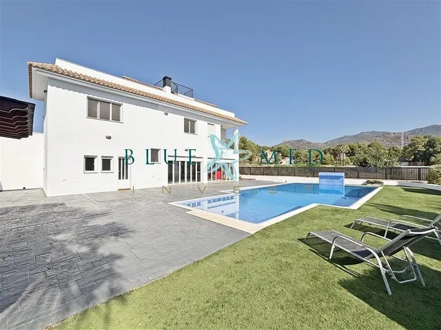 ESPECTACULAR CHALET INDEPENDIENTE EN URBANIZACIÓN LA CHARCA, - foto 4