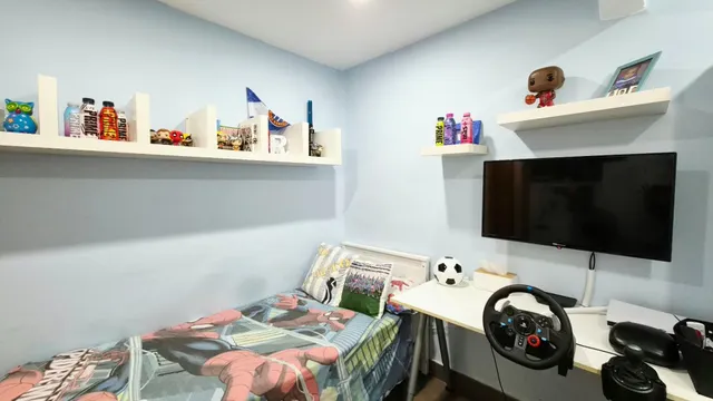Piso reformado de tres habitaciones — 20