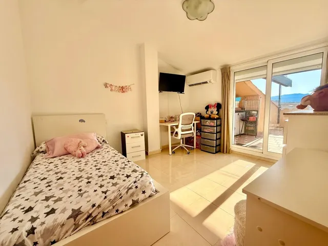 Dúplex con terraza en venta en el centro de Tordera — 24