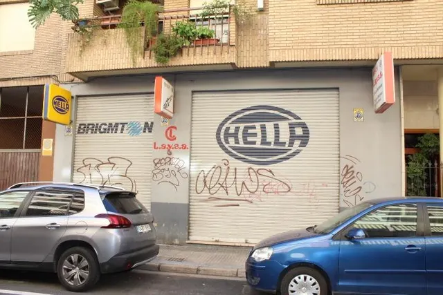 Venta de amplio LOCAL COMERCIAL en Gandia — 12