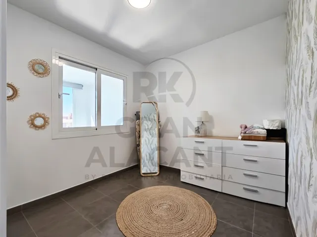 Dúplex en Gran Alacant: Comodidad y Estilo en Monte y Mar — 16