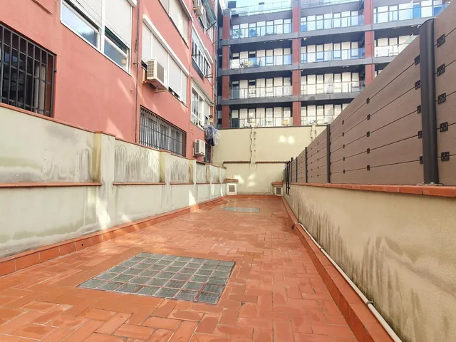 A reformar con super terraza — 6
