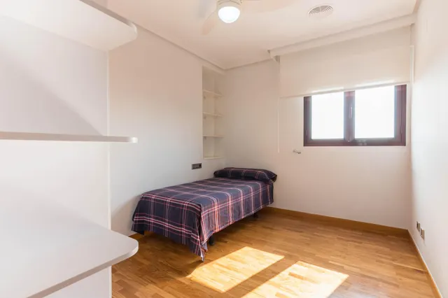 Excelente vivienda en alquiler — 24