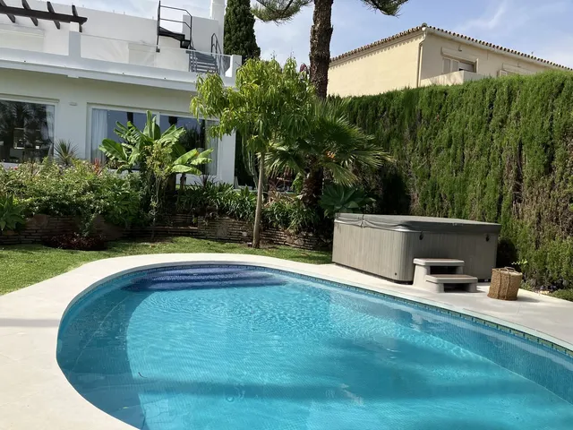 Chalet 6 habitaciones 400m² en venta - Marbella — 18