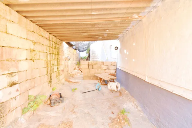 Casa a reformar en ejido norte con porche y zona de aparcamiento !!!! — 23