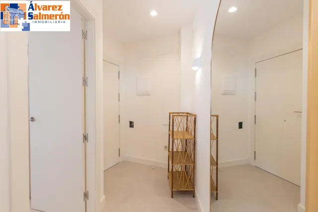 ¡exclusivo apartamento en primera linea de playa con reforma integral de alta gama! — 30