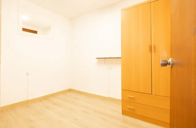 Pis amb terrassa gran i garatge tipus box a Torelló — 12