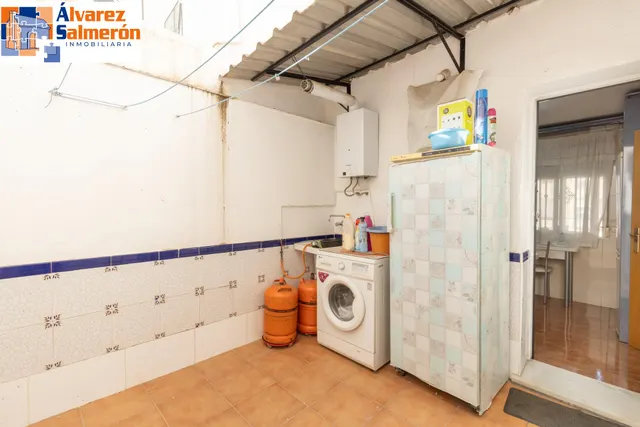 Casa independiente a 5 minutos de Granada en buen estado para entrar a vivir — 17