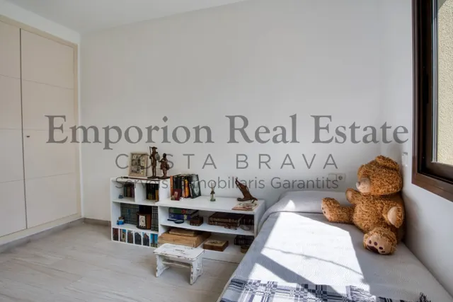 HERMOSA CASA CON PISCINA CERCA DE LA PLAYA - VENTA O ALQUILER CON OPCION A COMPRA — 27