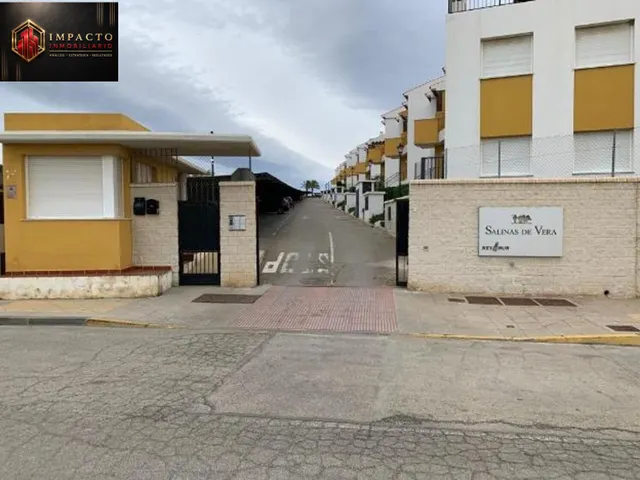 Piso en venta en Avenida Cañada Julián — 8