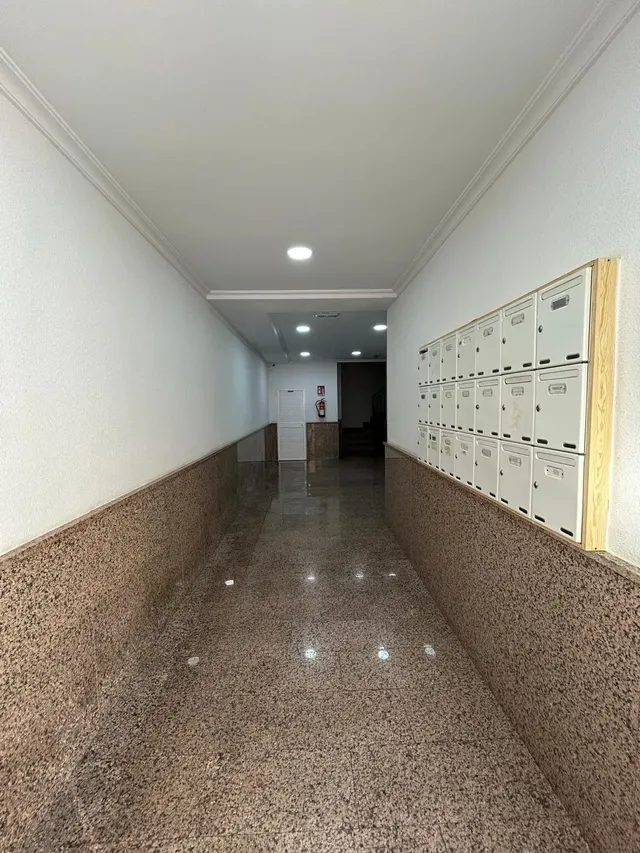 Exclusivo Piso en Puebla de Vícar con Vistas y Comodidades — 35