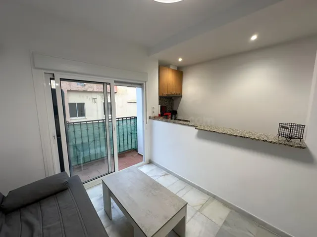 Fuengirola Centro - Apartamento Reformado 2 Dormitorios Sin  - foto 3