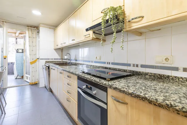 VIVIENDA CON PISCINA, PLAZA DE GARAJE Y TRASTERO — 23