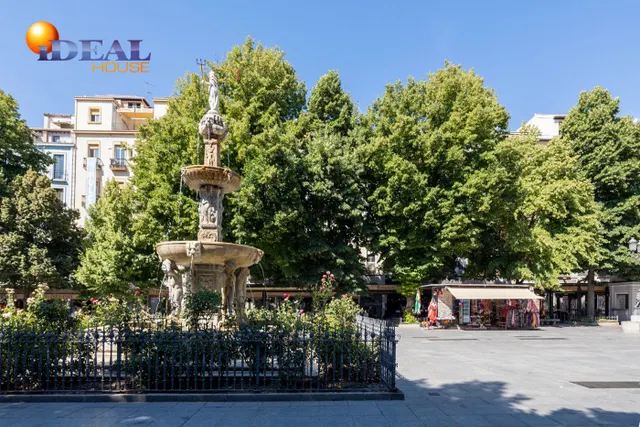 A LA VENTA EDIFICIO EN PLAZA BIB-RAMBLA — 8