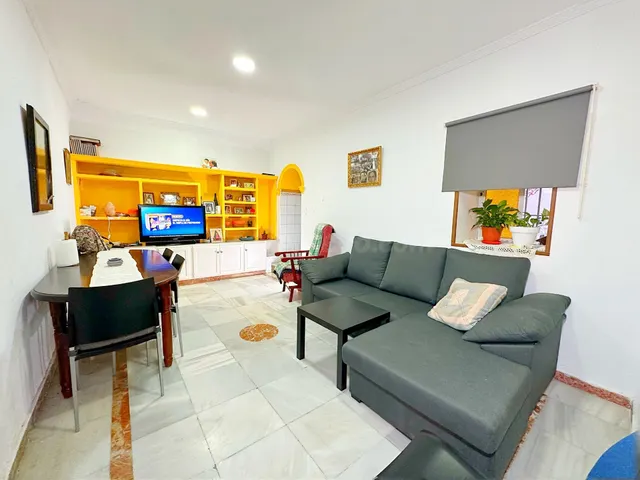 Se vende piso bajo para rehabilitar en el corazón del Puerto - foto 3