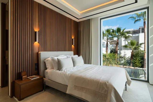 Chalet 6 habitaciones 771m² en venta - Costa del Sol — 21