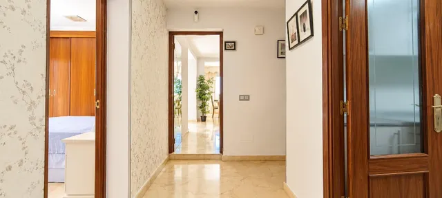 Piso con terraza y piscina en El Terreno, Palma — 7