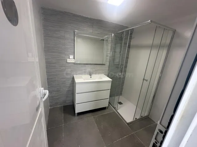 Casa semireformada de 2 plantas en Monóvar – 4 habitaciones, - foto 3