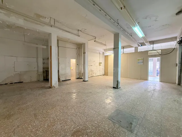 ESTUPENDO LOCAL COMERCIAL IDEAL PARA CONVERTIR A VIVIENDA — 3