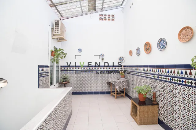 Casa con historia en el casco antiguo de Sant Andreu de la Barca — 12