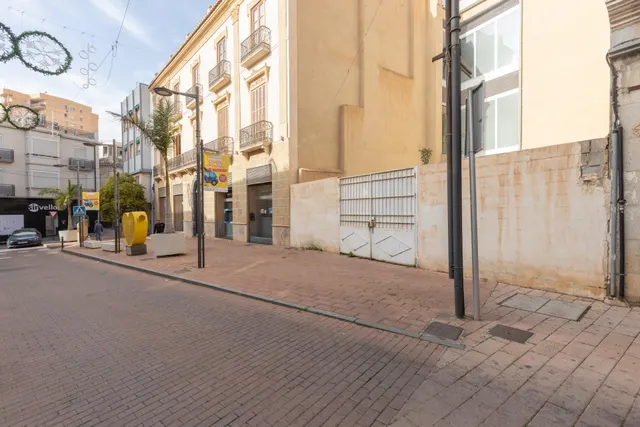 Solar en venta en el centro de Motril — 2
