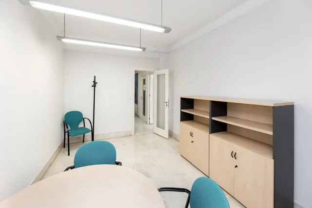 Gran vivienda en Plaza Los Campos - 7 habitaciones — 25