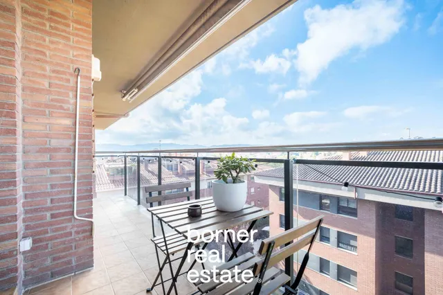 Ático dúplex con gran terraza, piscina y parking en Coll Favà. — 14