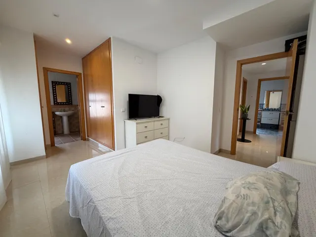 INTERESANTE CHALET EN LA POBLA DE VALLBONA — 21