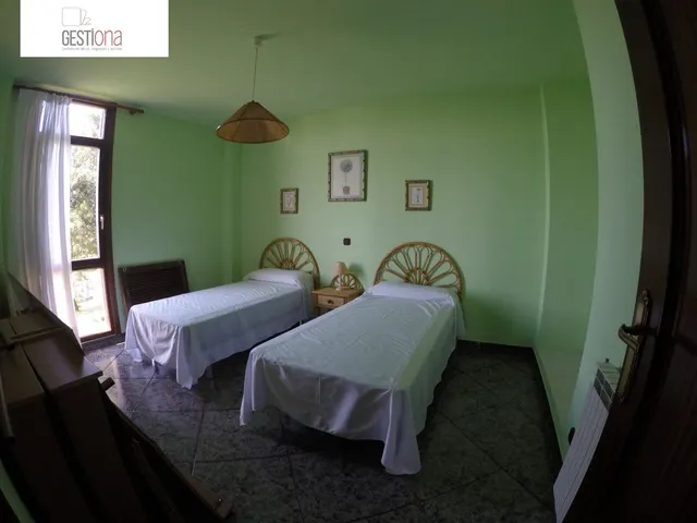 EXCLUSIVIDAD Y TRANQUILIDAD A UN PASO DE LA PLAYA.ARNUERO — 32