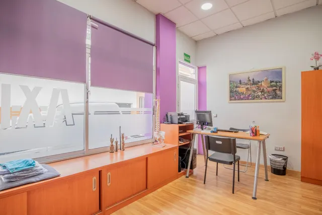 LOCAL CON POSIBILIDAD DE CAMBIO DE USO A VIVIENDA EN TOSCAL LONGUERA — 2