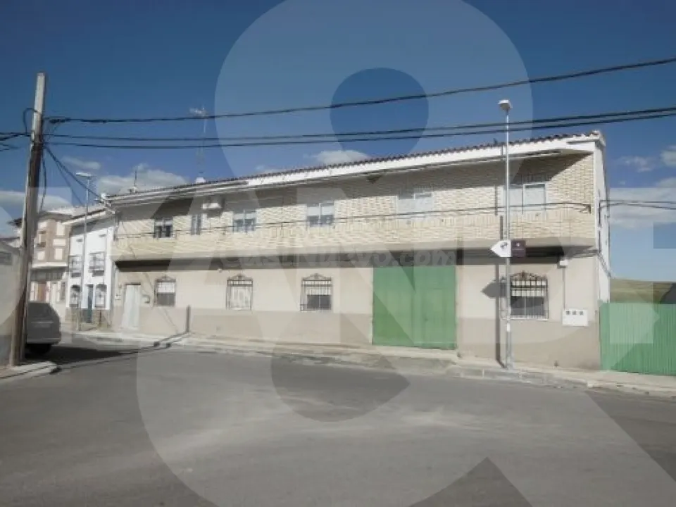 Casa TIPICA DE PUEBLO CON FINCA IDEAL PARA CASA RURAL