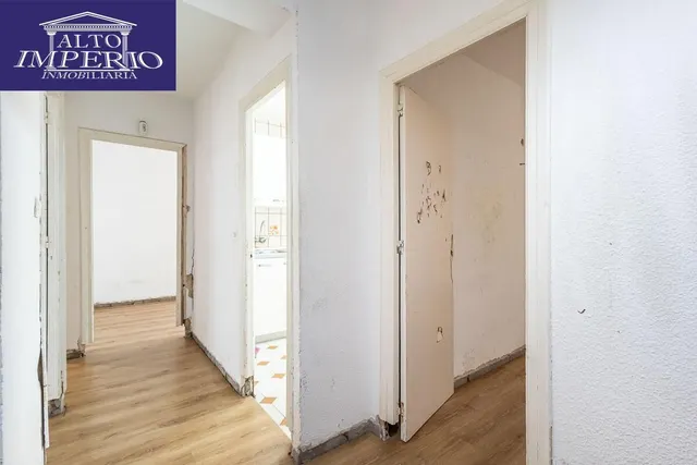 Piso de 3 dormitorios con terraza en plena zona Fontiveros — 10