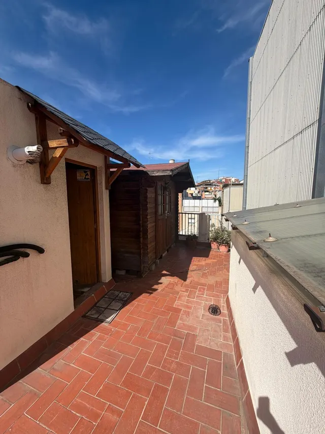 DUPLEX EN VENTA PARA ENTRAR A VIVIR CON GRAN TERRAZA EN BARRIO CENTRO EN CORNELLA DE LLOBREGAT — 17
