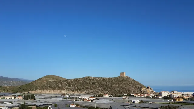 DOS SOLARES INDEPENDIENTES EN EL CASCO ANTIGUO DE GUALCHOS — 39