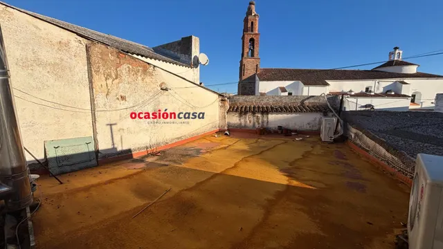 Piso, bar, local y cochera a la venta en Belmez — 8