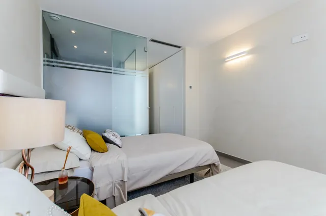 VILLA CON PISCINA PRIVADA — 32
