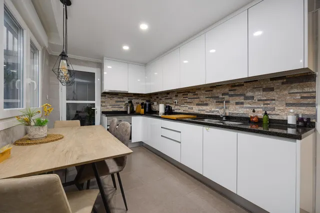Apartamento de 3 dormitorios 1 baño 1 aseo en Torrevieja (playa del cura) — 12